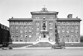 St. Paul's Hospital serving Vancouver from its Burrard Street location for more than 100 years. (1923: Archives# Bu N251)